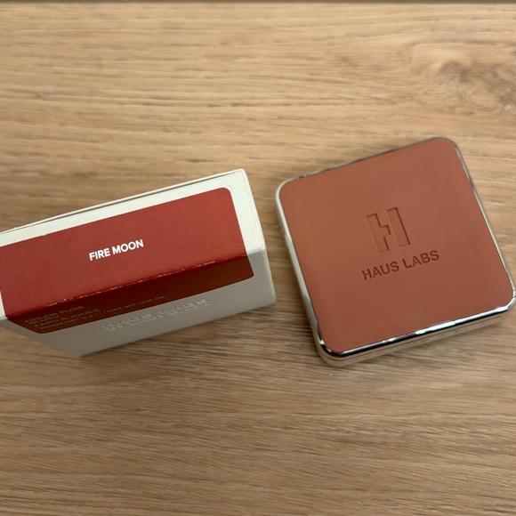 Haus Labs Blush - Picture 3 of 6